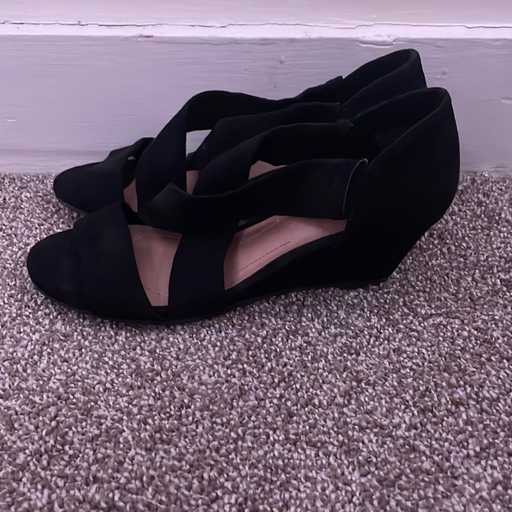 Womens size 6 1/2 wedged sandals